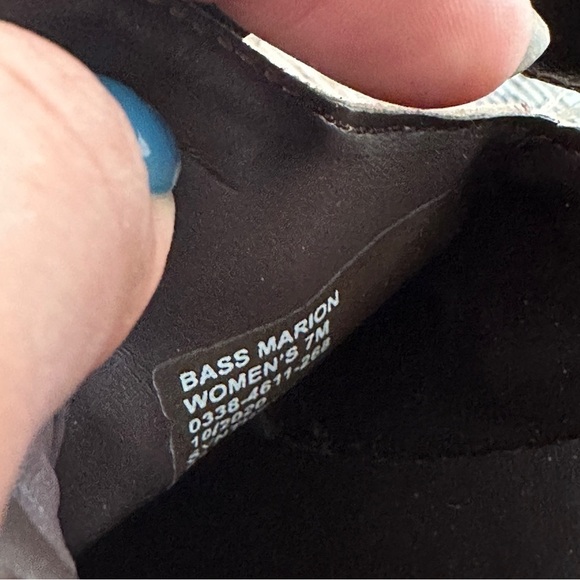 G.H. Bass Co. Western Ankle Bootie Buckle Beige Shoes sz 7 - Picture 5 of 7